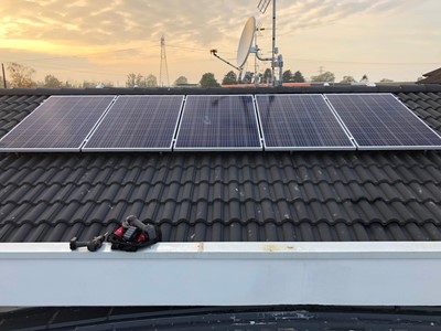 Impinti Fotovoltaici  3 kW e 4,5 kW Impinti Fotovoltaici  3 kW e 4,5 kW