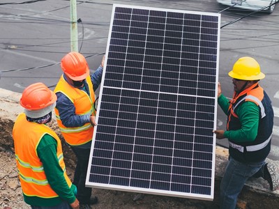 Pannelli fotovoltaici: come avviene lo smaltimento? Pannelli fotovoltaici: come avviene lo smaltimento?