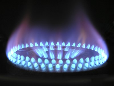 Come eliminare il gas metano e ridurre al minimo i costi energetici Come eliminare il gas metano e ridurre al minimo i costi energetici