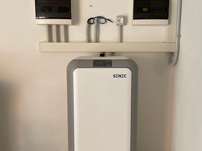 Impianto fotovoltaico 6 kW con accumulatore da 10 kWh Impianto fotovoltaico 6 kW con accumulatore da 10 kWh