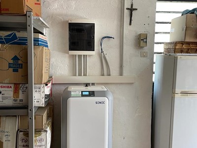 Fotovoltaico 3 kW con Batteria 5 kWh Fotovoltaico 3 kW con Batteria 5 kWh